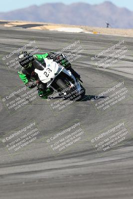 media/Dec-07-2025-CVMA (Sun) [[3e7d2de5dc]]/Race 7-Formula Lightweight Twins Shootout/